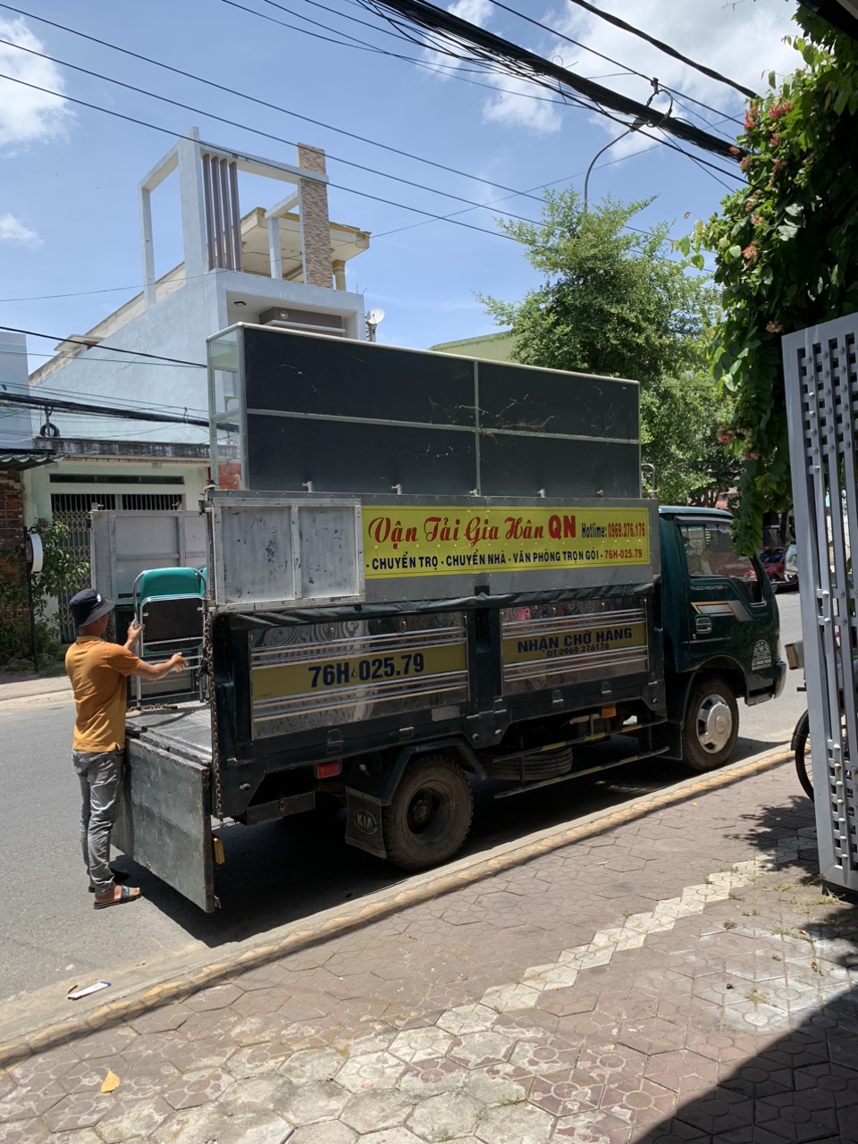 chuyen hang quang ngai