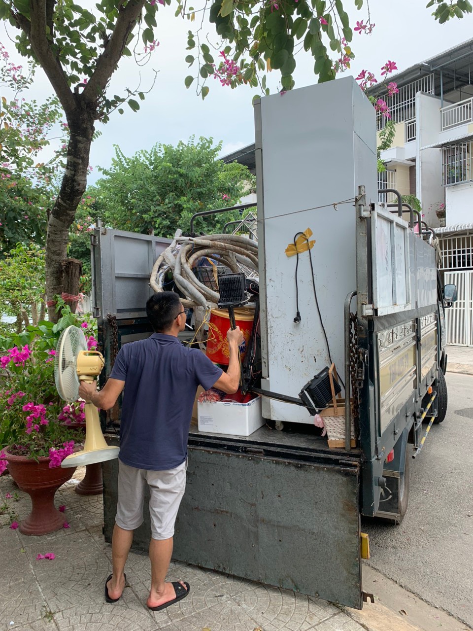 chuyen nha tron goi gia re tai quang ngai1